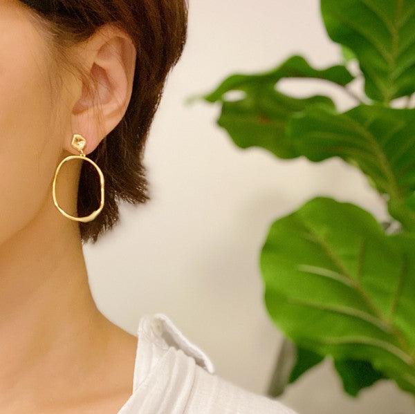 Modern Molten Oval Drop Earrings - Sunday Golden