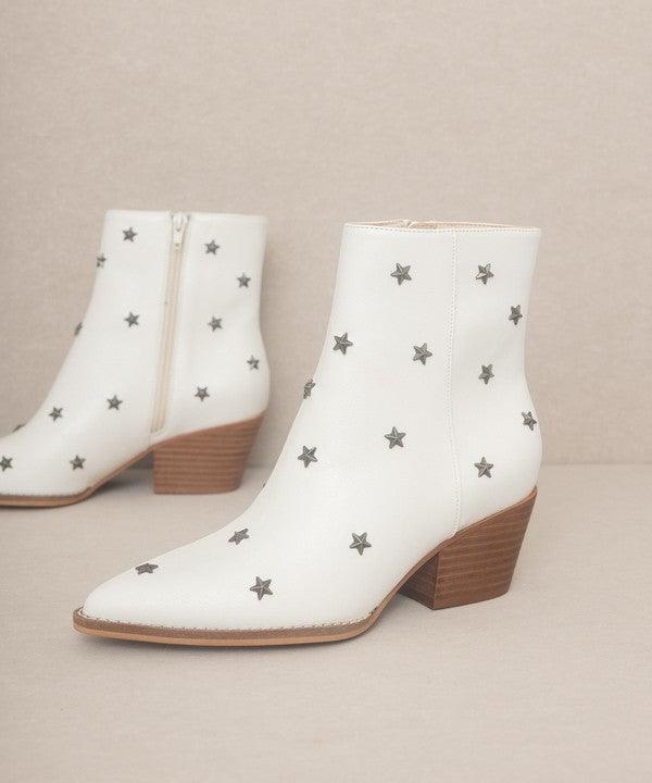 Ivanna - Star Studded Western Boots - Sunday Golden