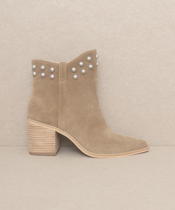 OASIS SOCIETY Alofi - Studded Collar Booties - Sunday Golden