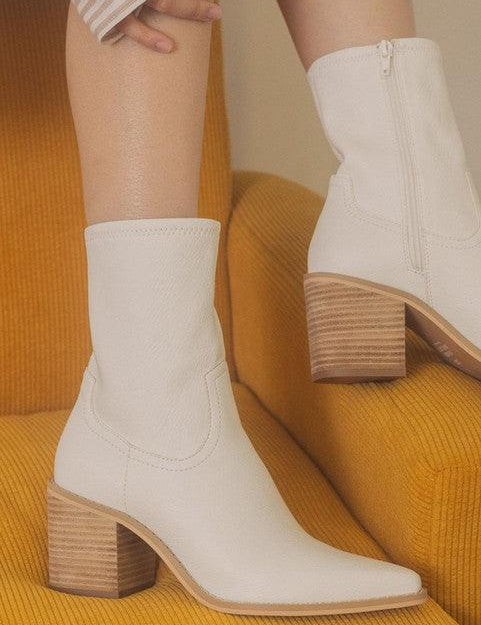 OASIS SOCIETY Vienna - Sleek Ankle Hugging Booties - Sunday Golden