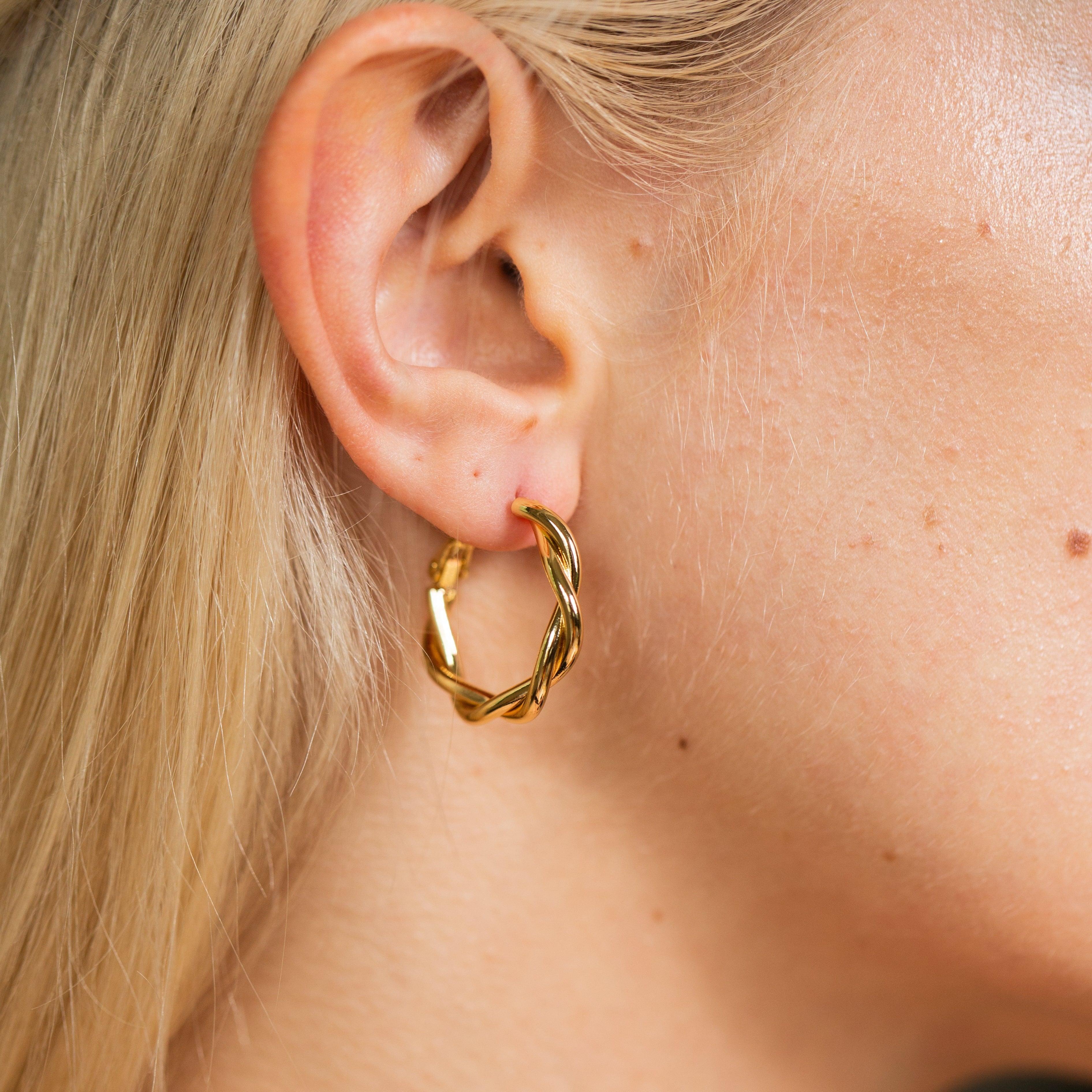 Hadley Hoop Earring - Sunday Golden