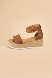 Tucker  Platform Sandals | Tan