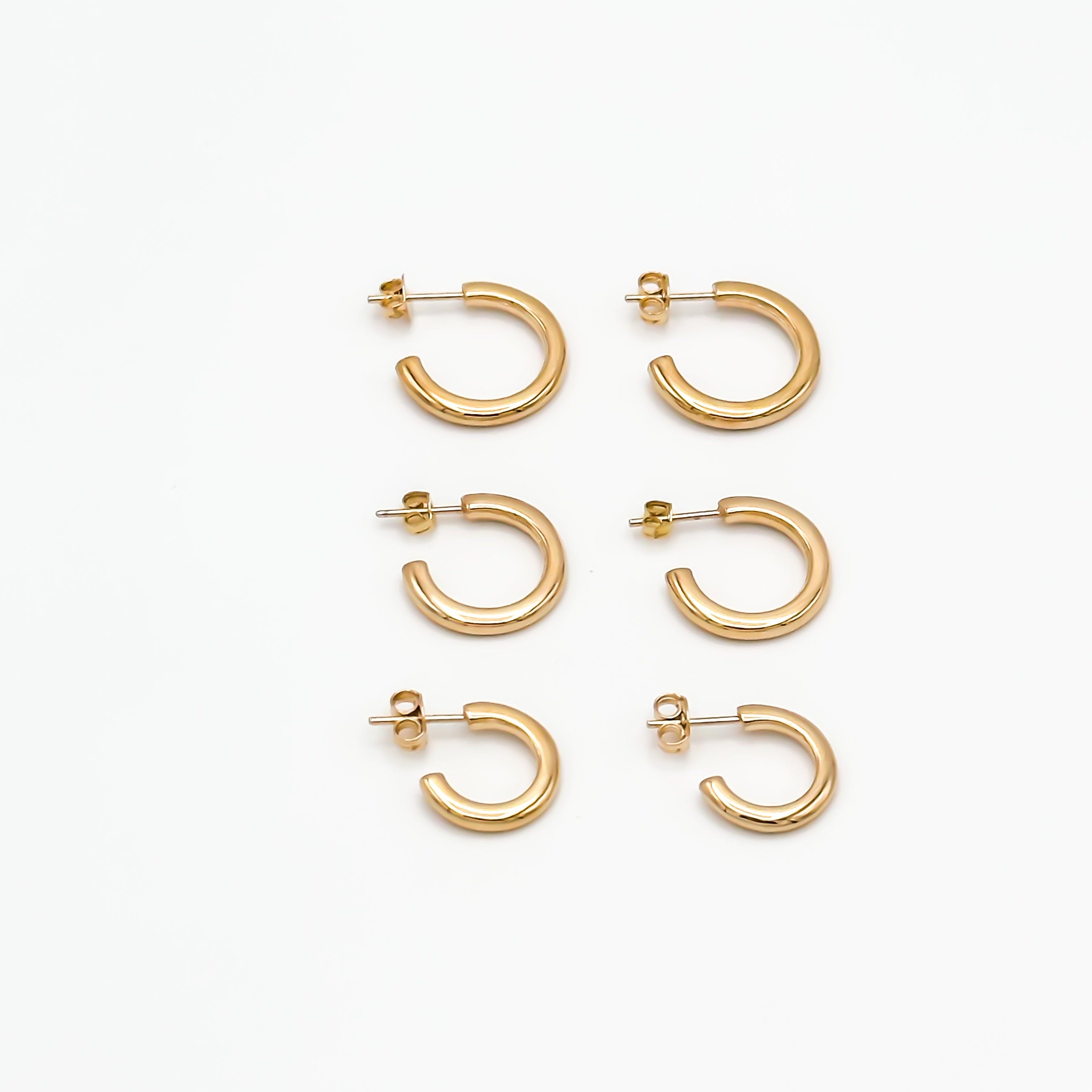 Mila XS Hoop Earring