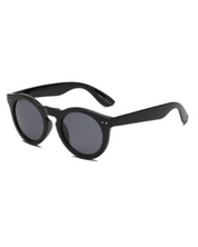 Miranda Classic Round Sunglasses. black plastic frames. 