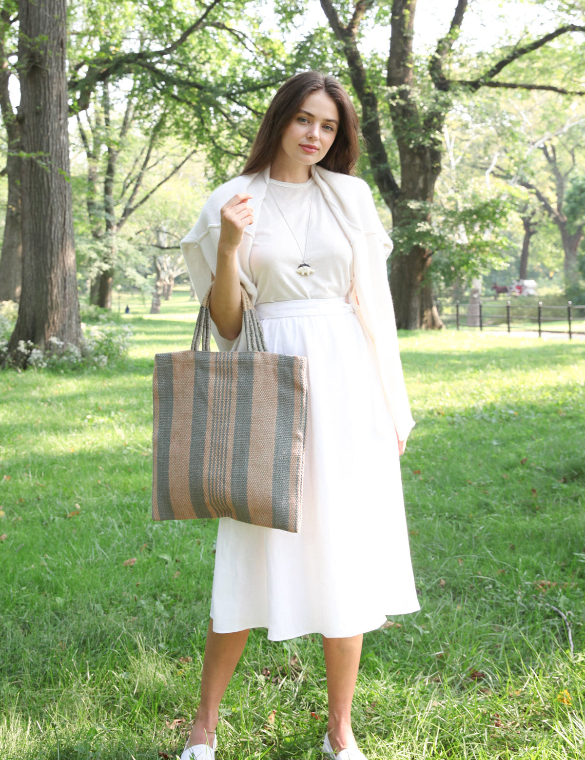  Handle drop 7".  100% Handwoven Jute Fabric. Color Natural and Pale green. Handmade. Sustainable. Jute Tote bag.