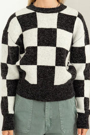  Checkered Long Sleeve Sweater